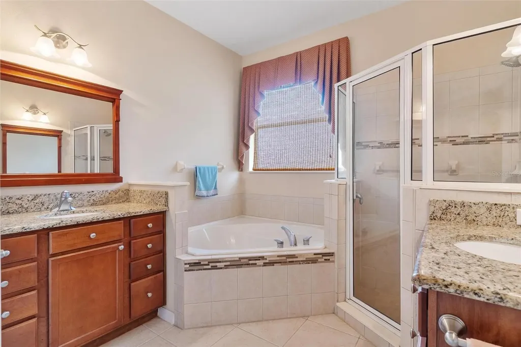 36403 Grand Island Oaks Circle Grand Island FL 32735