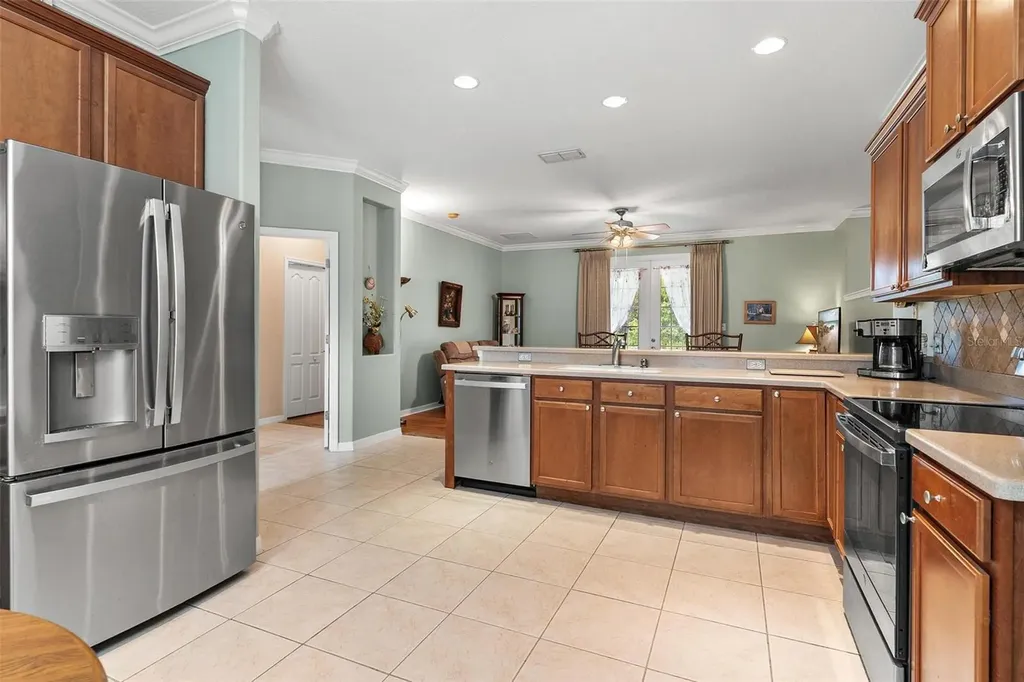 36403 Grand Island Oaks Circle Grand Island FL 32735