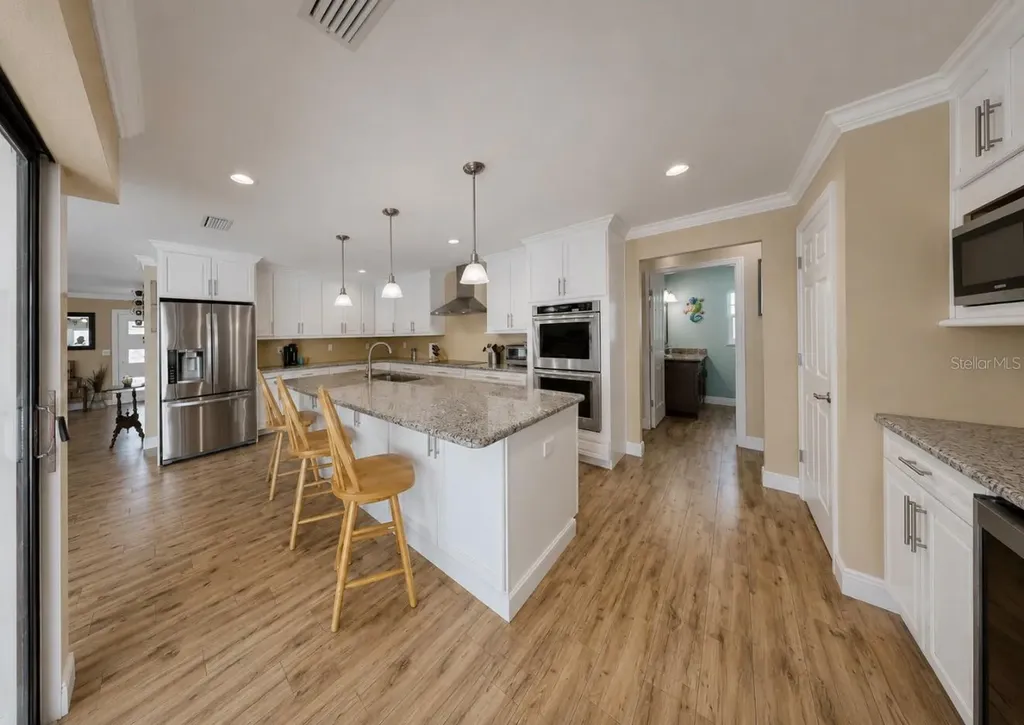 6301 Cottonwood Lane Apollo Beach FL 33572