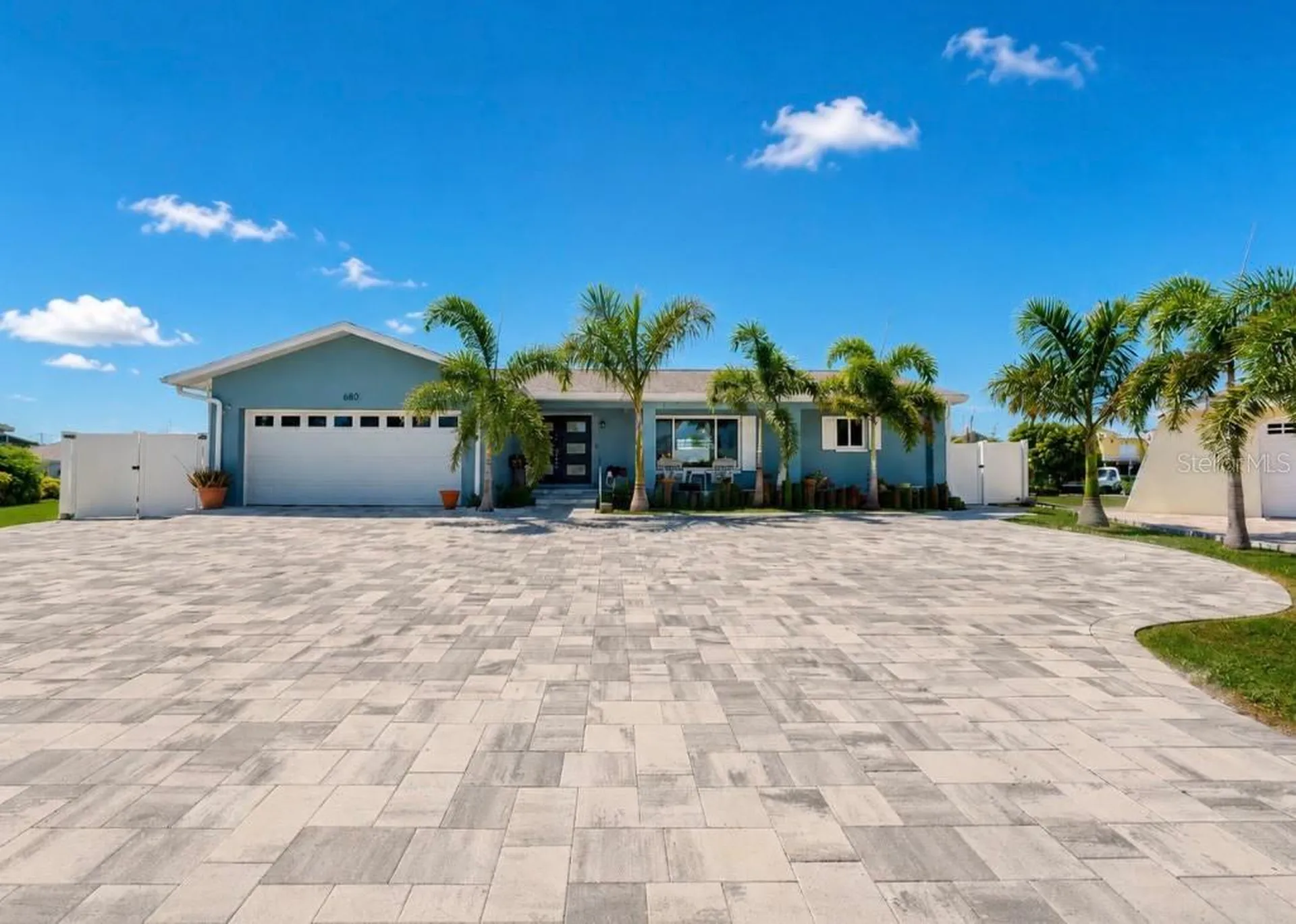 6301 Cottonwood Lane Apollo Beach FL 33572