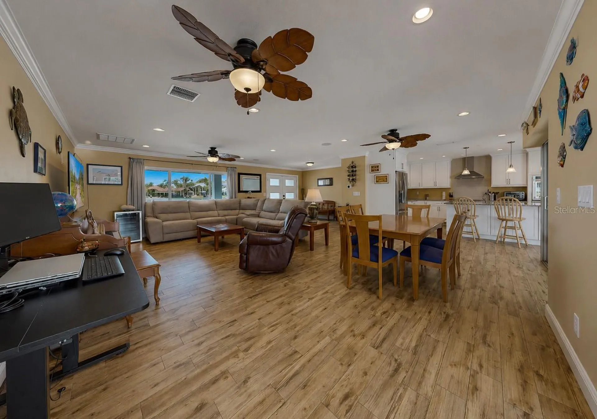 6301 Cottonwood Lane Apollo Beach FL 33572