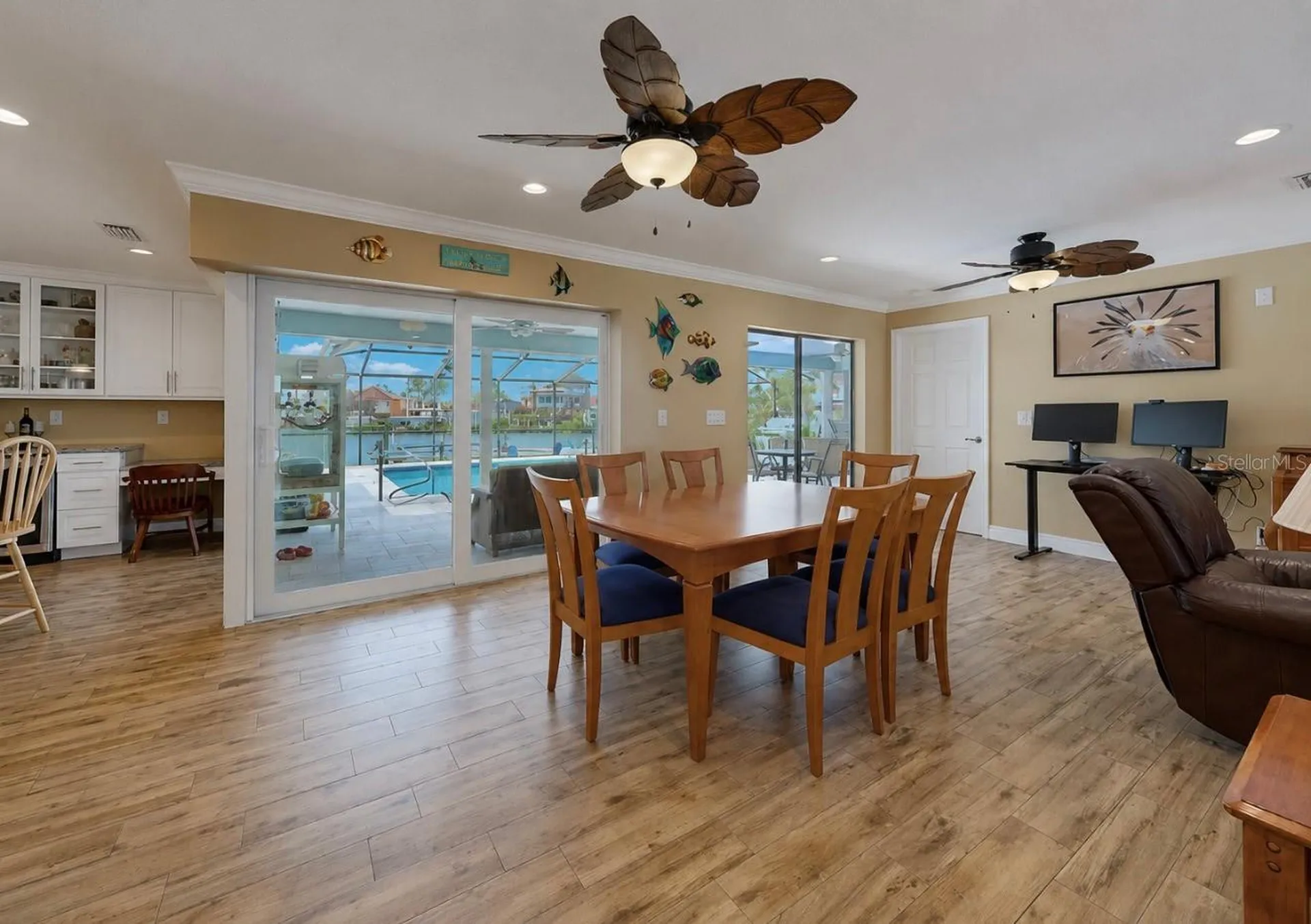 6301 Cottonwood Lane Apollo Beach FL 33572
