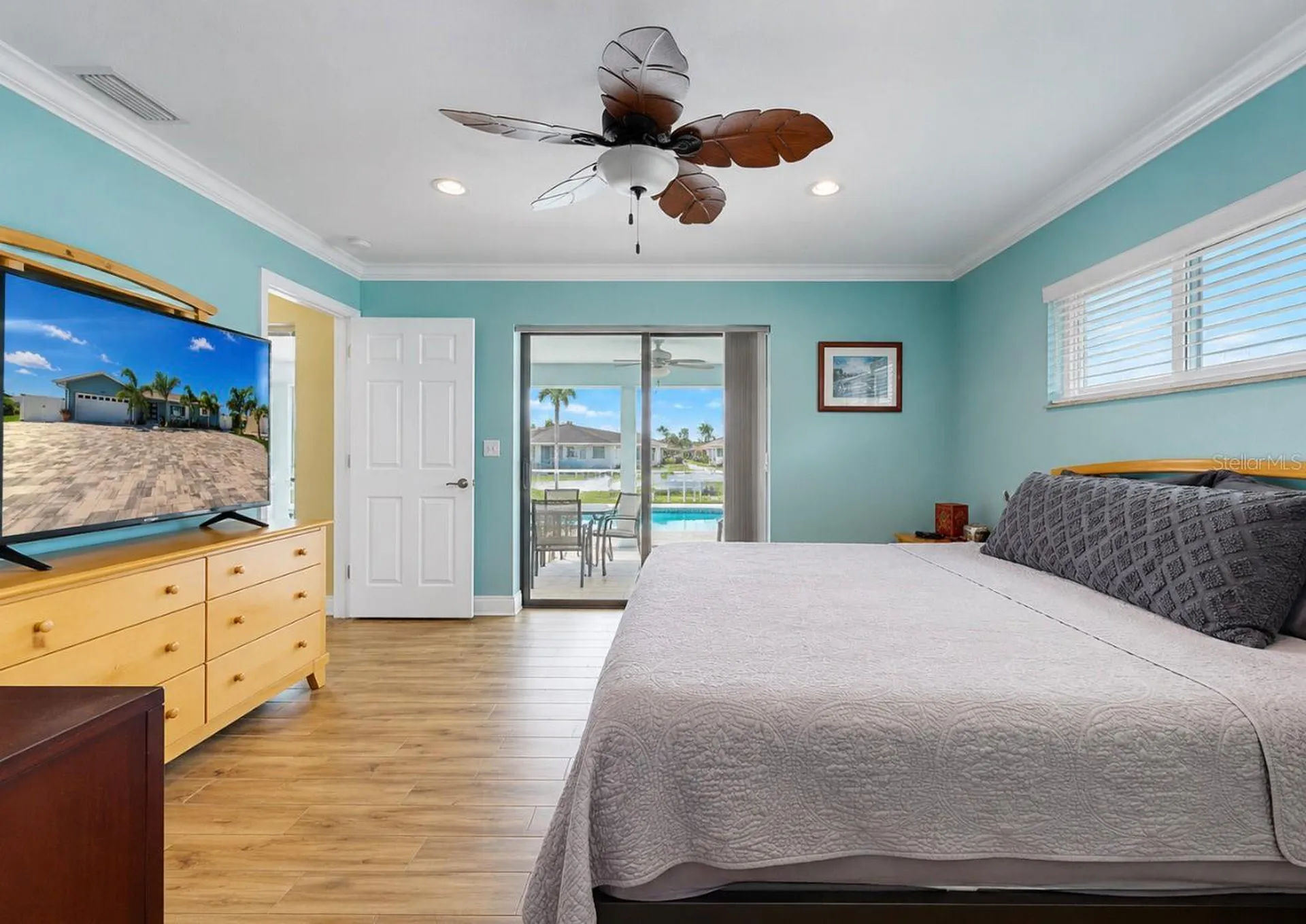 6301 Cottonwood Lane Apollo Beach FL 33572