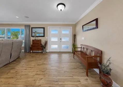 6301 Cottonwood Lane Apollo Beach FL 33572