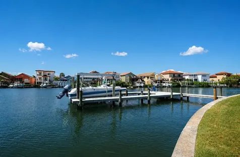6301 Cottonwood Lane Apollo Beach FL 33572