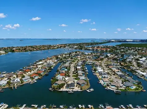 6301 Cottonwood Lane Apollo Beach FL 33572