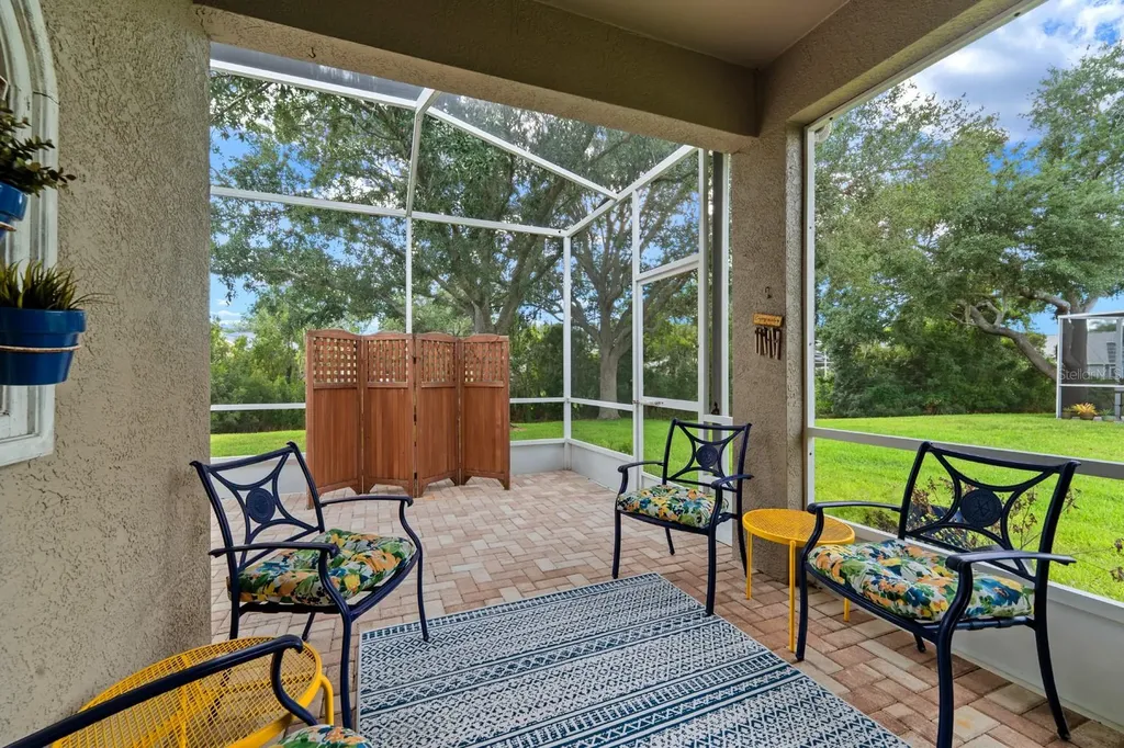 5731 Heronpark Place Lithia FL 33547