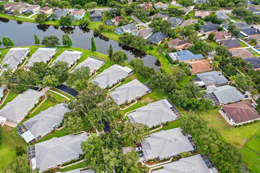 5731 Heronpark Place Lithia FL 33547