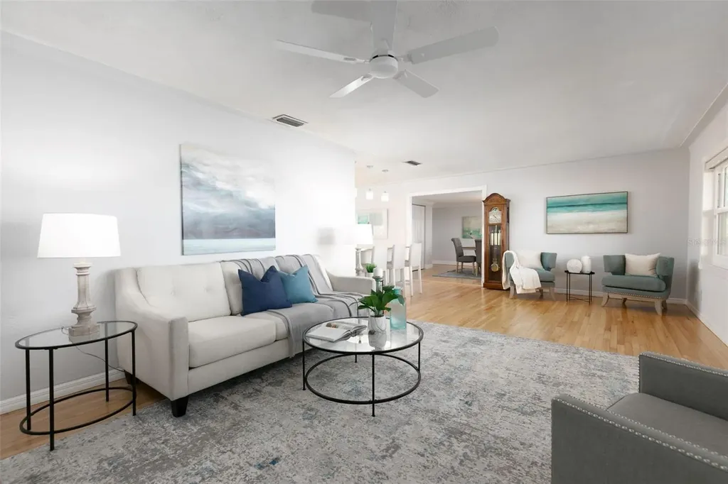 110 Sunset Drive S St Petersburg FL 33707