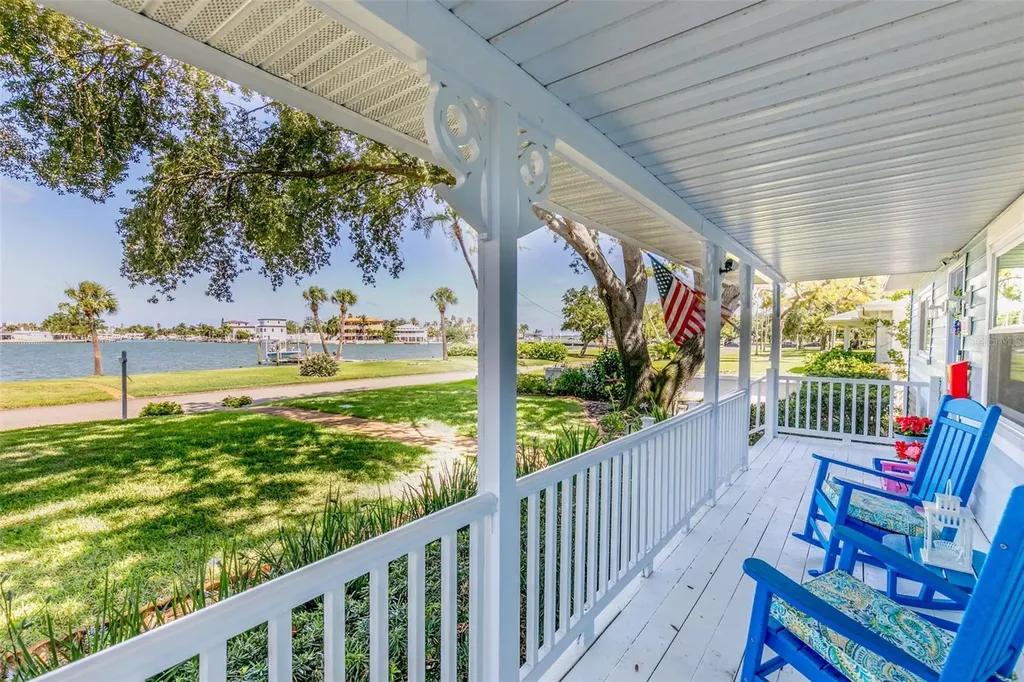 110 Sunset Drive S St Petersburg FL 33707