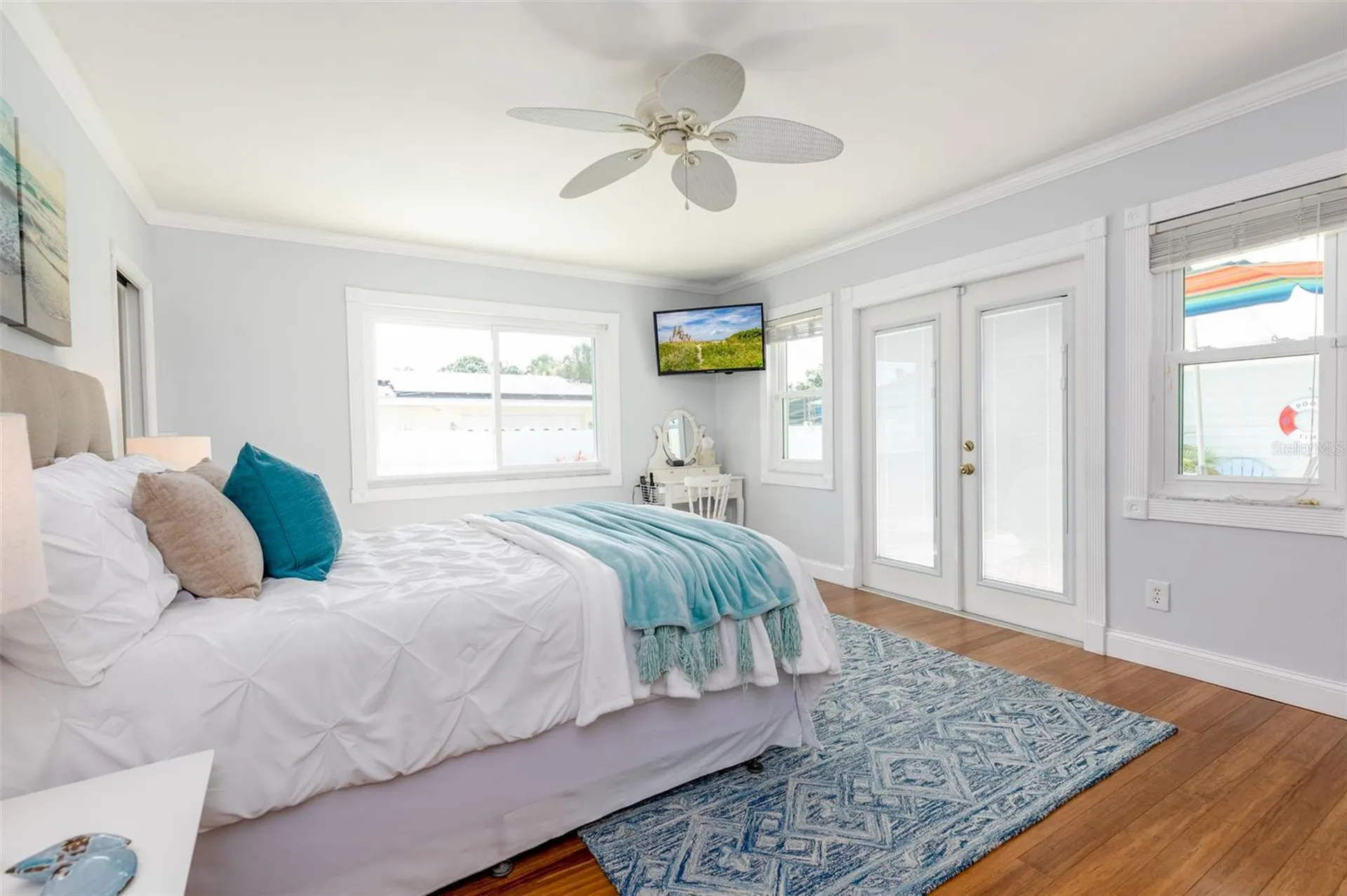 110 Sunset Drive S St Petersburg FL 33707