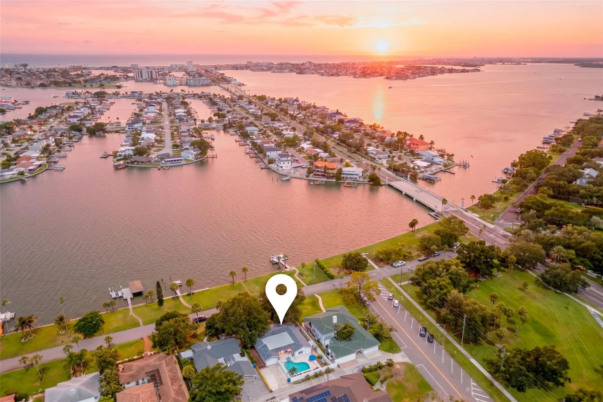 110 Sunset Drive S St Petersburg FL 33707