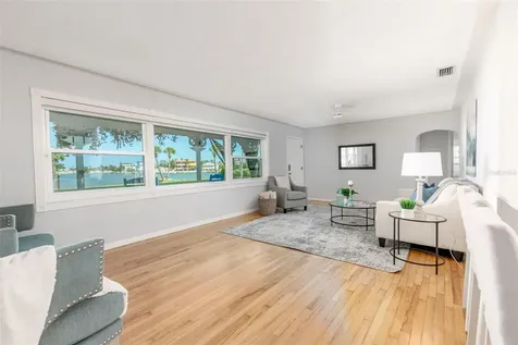 110 Sunset Drive S St Petersburg FL 33707