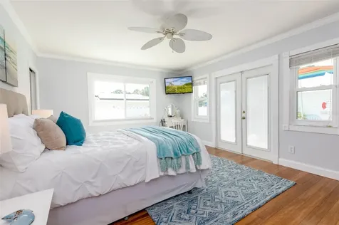 110 Sunset Drive S St Petersburg FL 33707