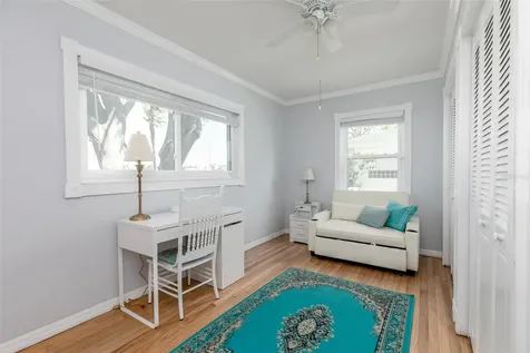 110 Sunset Drive S St Petersburg FL 33707