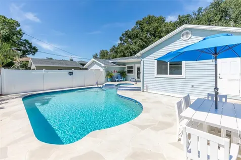 110 Sunset Drive S St Petersburg FL 33707