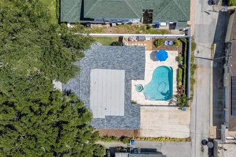 110 Sunset Drive S St Petersburg FL 33707