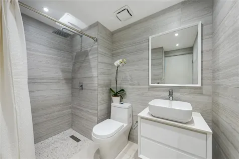 20 Delcasse Street San Juan PR 00907