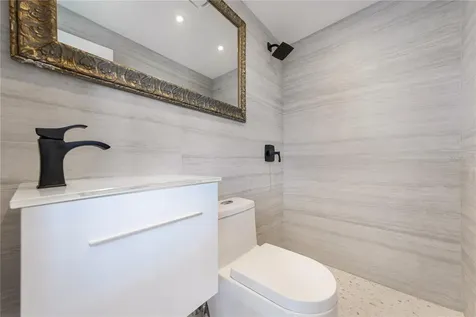 20 Delcasse Street San Juan PR 00907