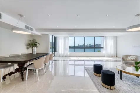 20 Delcasse Street San Juan PR 00907