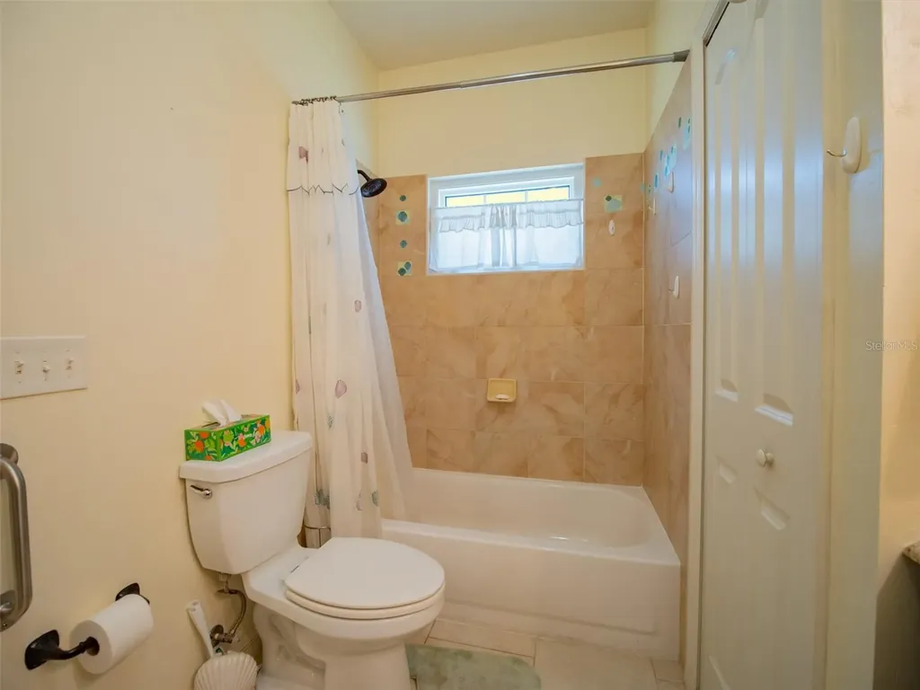 19346 NW 228th Street High Springs FL 32643
