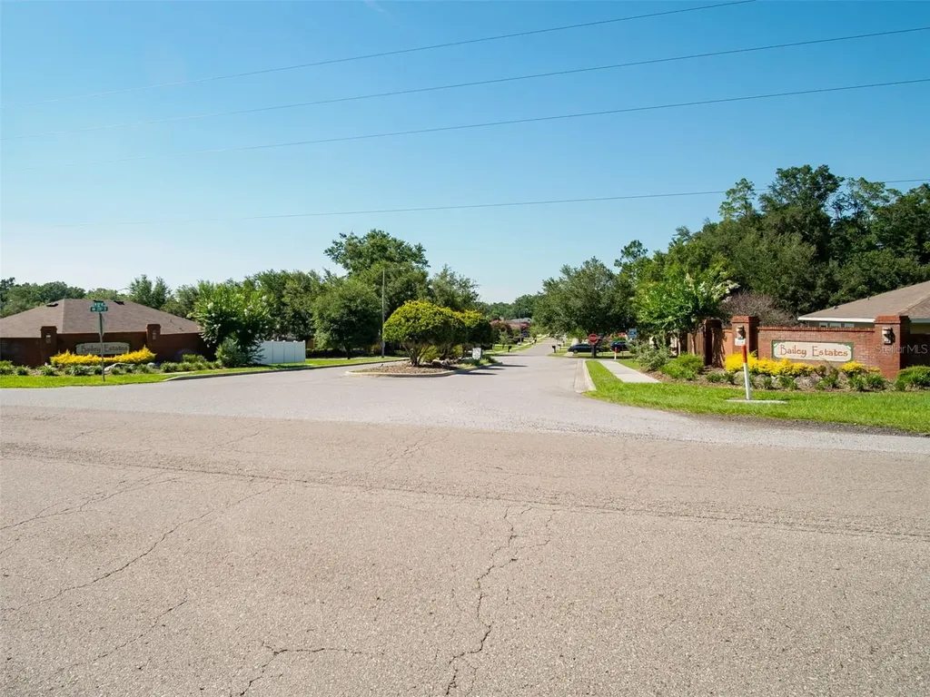 19346 NW 228th Street High Springs FL 32643