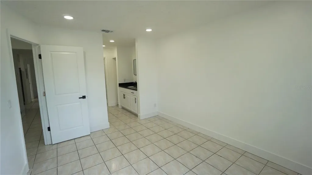 834 Angela Lane Kissimmee FL 34741