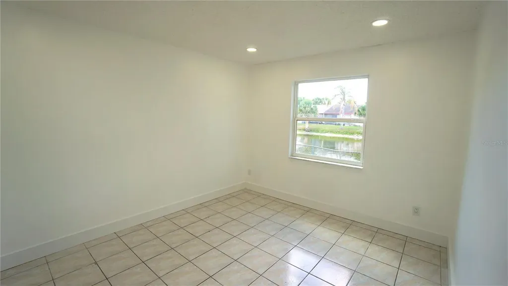 834 Angela Lane Kissimmee FL 34741