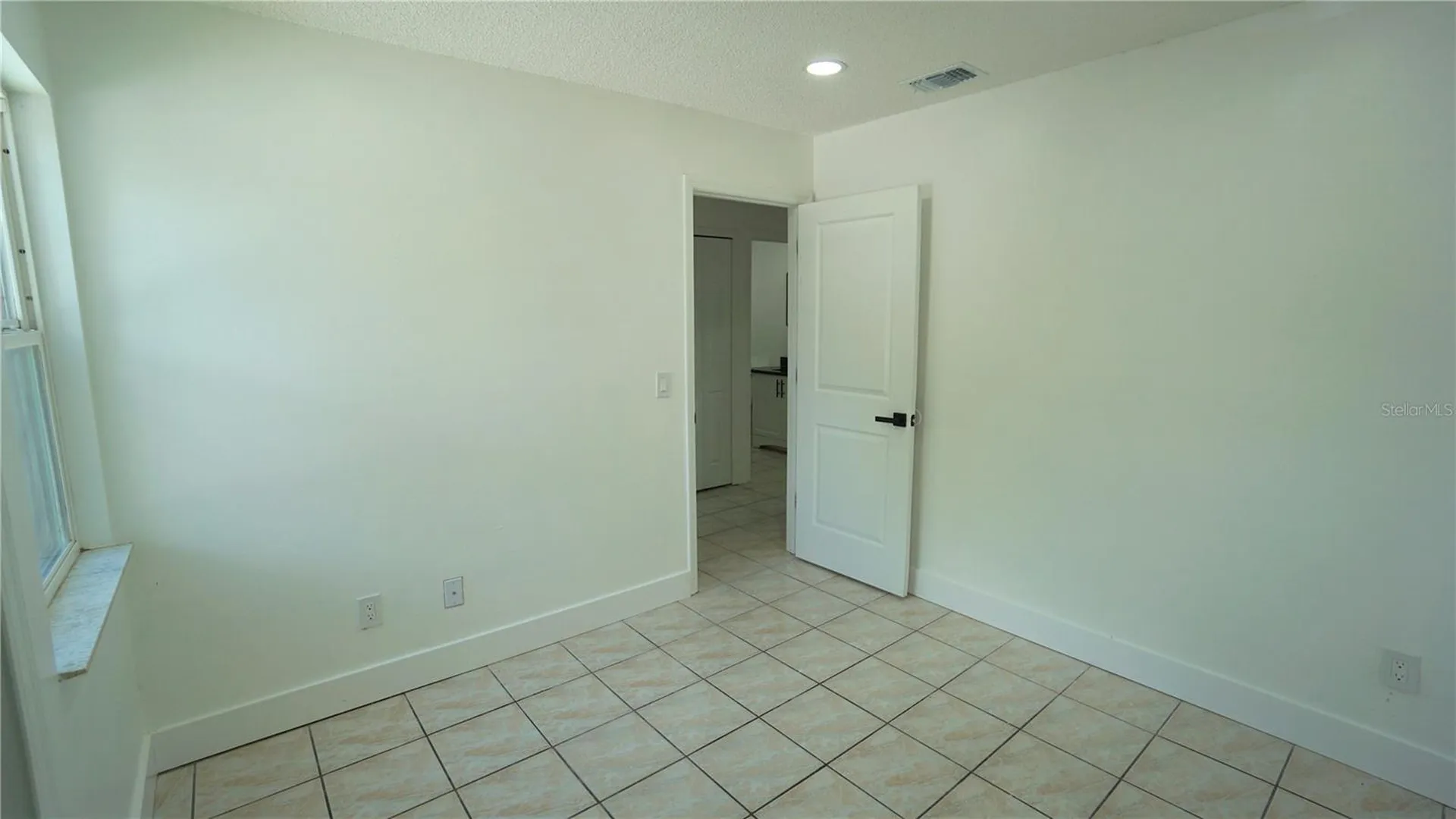 834 Angela Lane Kissimmee FL 34741