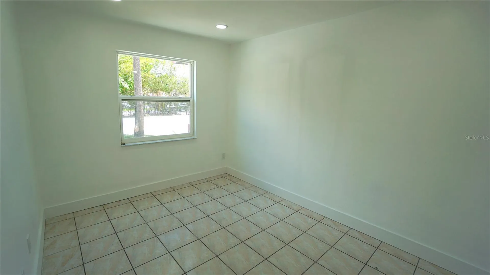 834 Angela Lane Kissimmee FL 34741