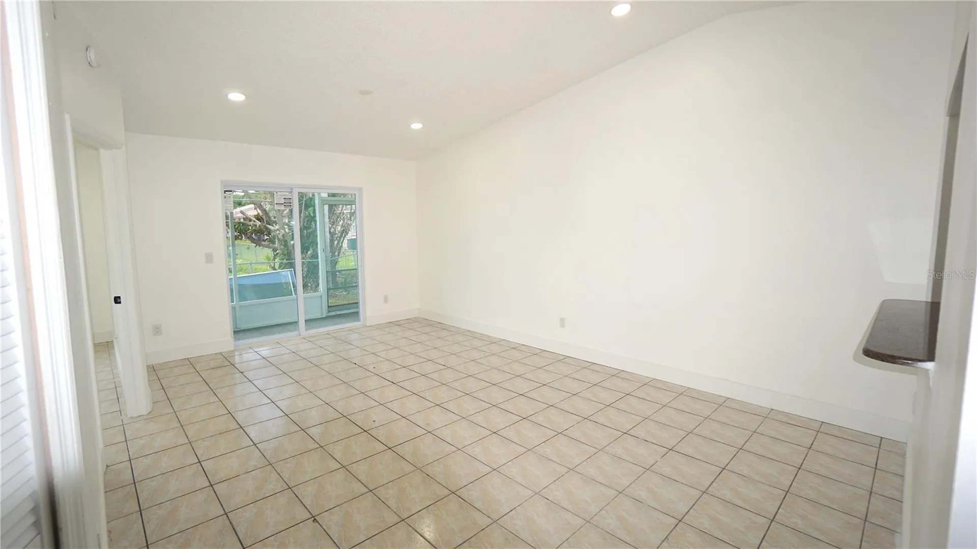 834 Angela Lane Kissimmee FL 34741