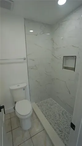 834 Angela Lane Kissimmee FL 34741