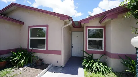 834 Angela Lane Kissimmee FL 34741