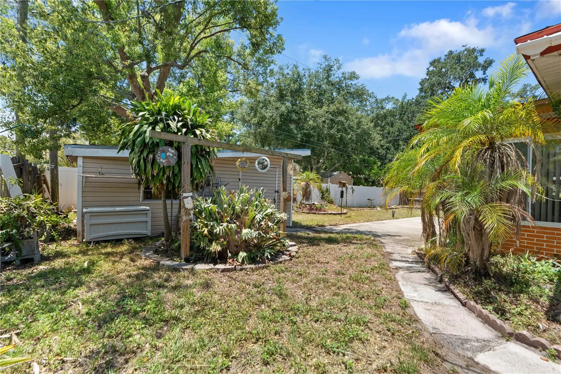 927 Parkwood Drive Dunedin FL 34698