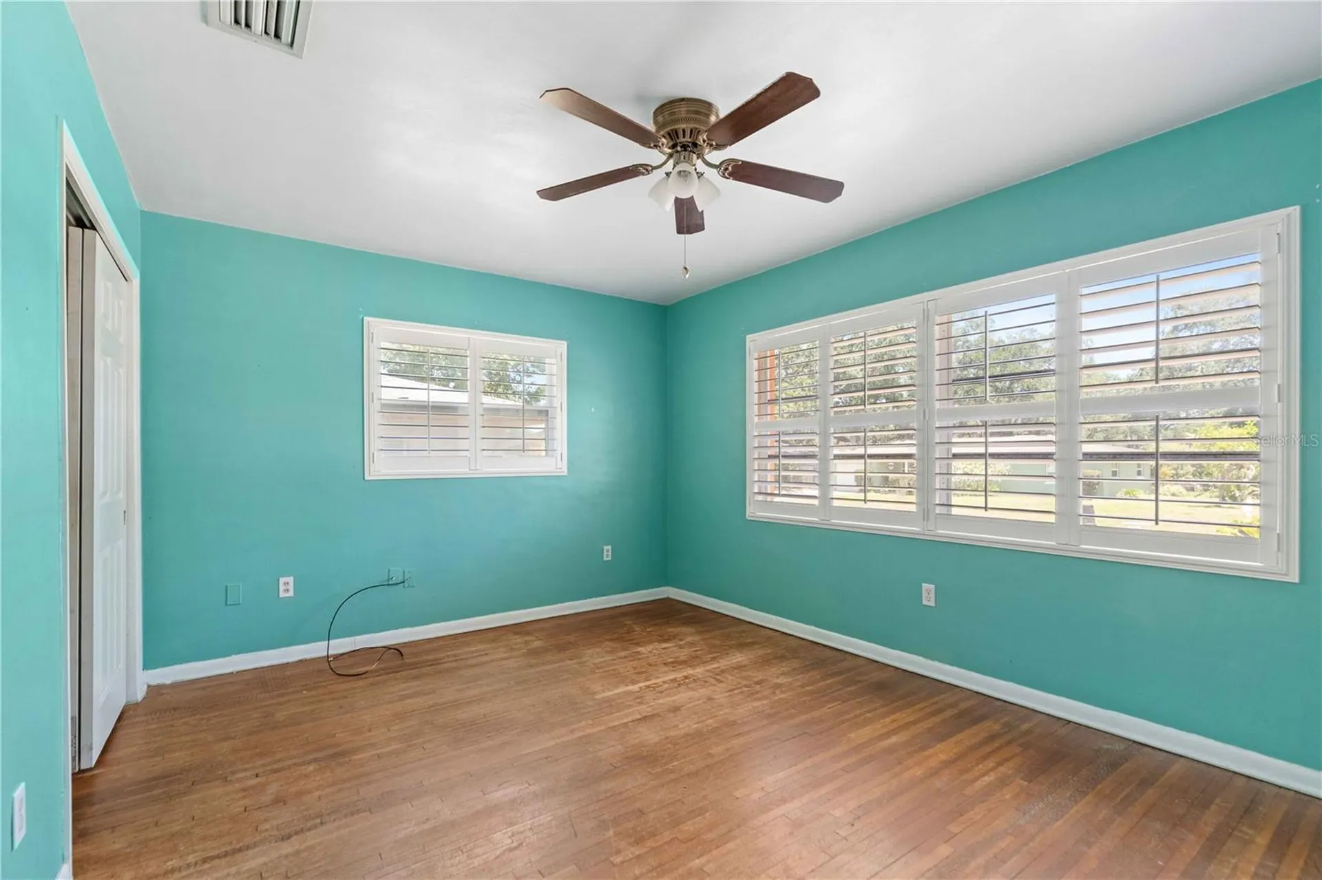 927 Parkwood Drive Dunedin FL 34698