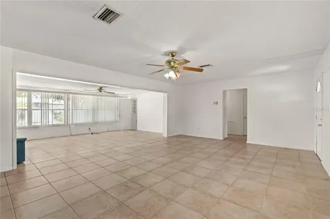 927 Parkwood Drive Dunedin FL 34698
