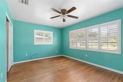 927 Parkwood Drive Dunedin FL 34698