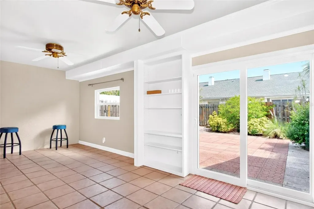 2524 W Brook Lane Clearwater FL 33761