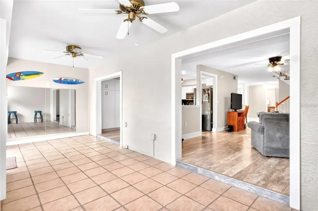 2524 W Brook Lane Clearwater FL 33761