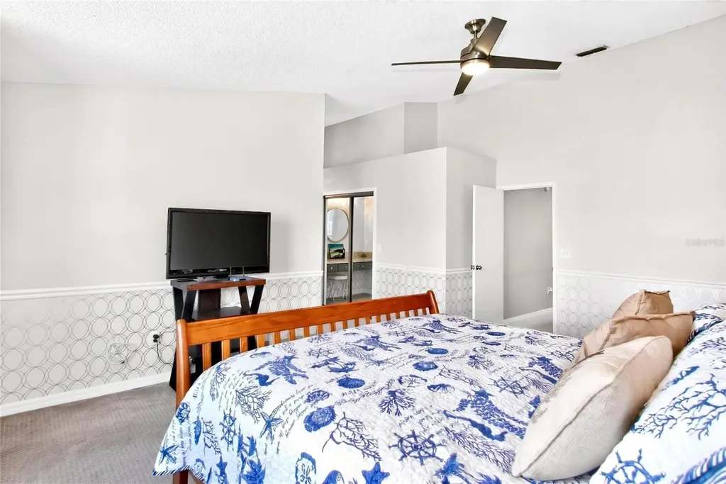 2524 W Brook Lane Clearwater FL 33761