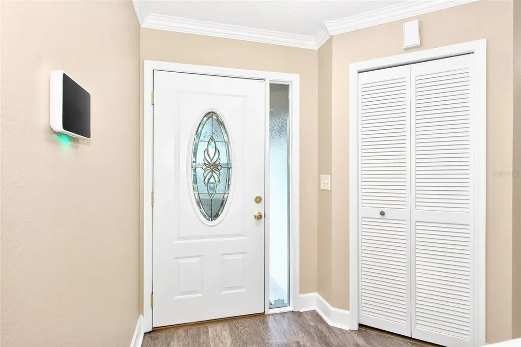 2524 W Brook Lane Clearwater FL 33761