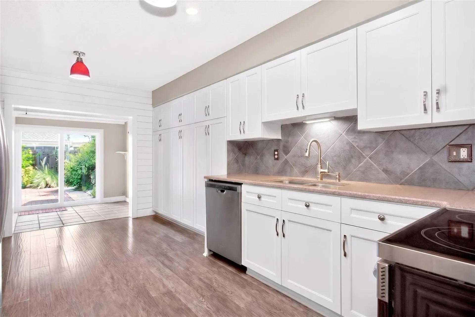 2524 W Brook Lane Clearwater FL 33761