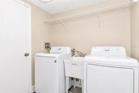 2524 W Brook Lane Clearwater FL 33761