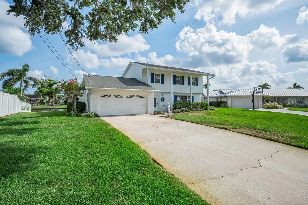 1310 41st Avenue NE St Petersburg FL 33703
