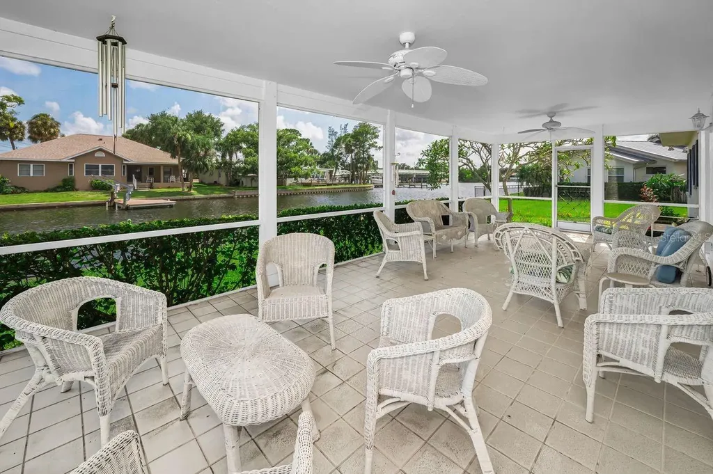 1310 41st Avenue NE St Petersburg FL 33703