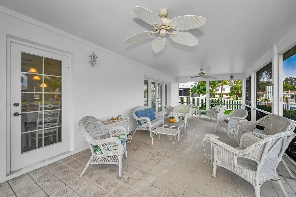 1310 41st Avenue NE St Petersburg FL 33703