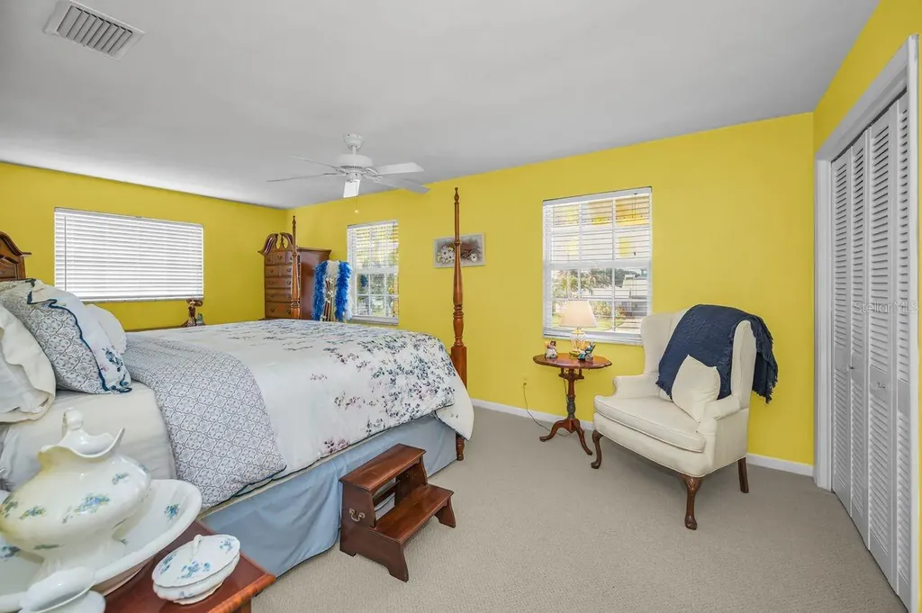 1310 41st Avenue NE St Petersburg FL 33703