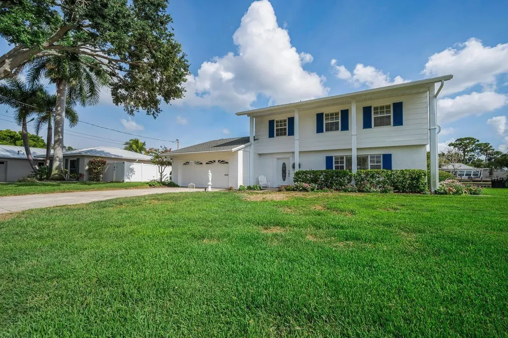 1310 41st Avenue NE St Petersburg FL 33703