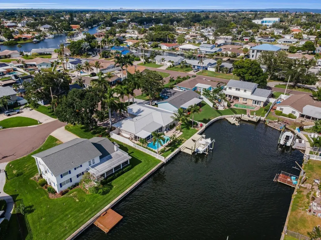 1310 41st Avenue NE St Petersburg FL 33703