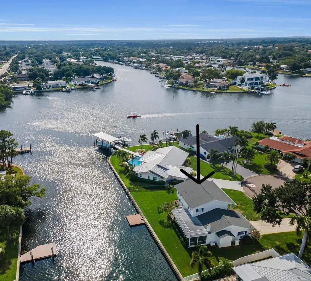1310 41st Avenue NE St Petersburg FL 33703